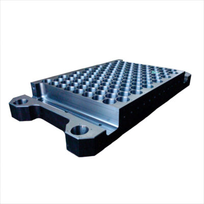 bloco para termoformadora 145x720x1400mm - 104 cavidades metálicos e usináveis aço